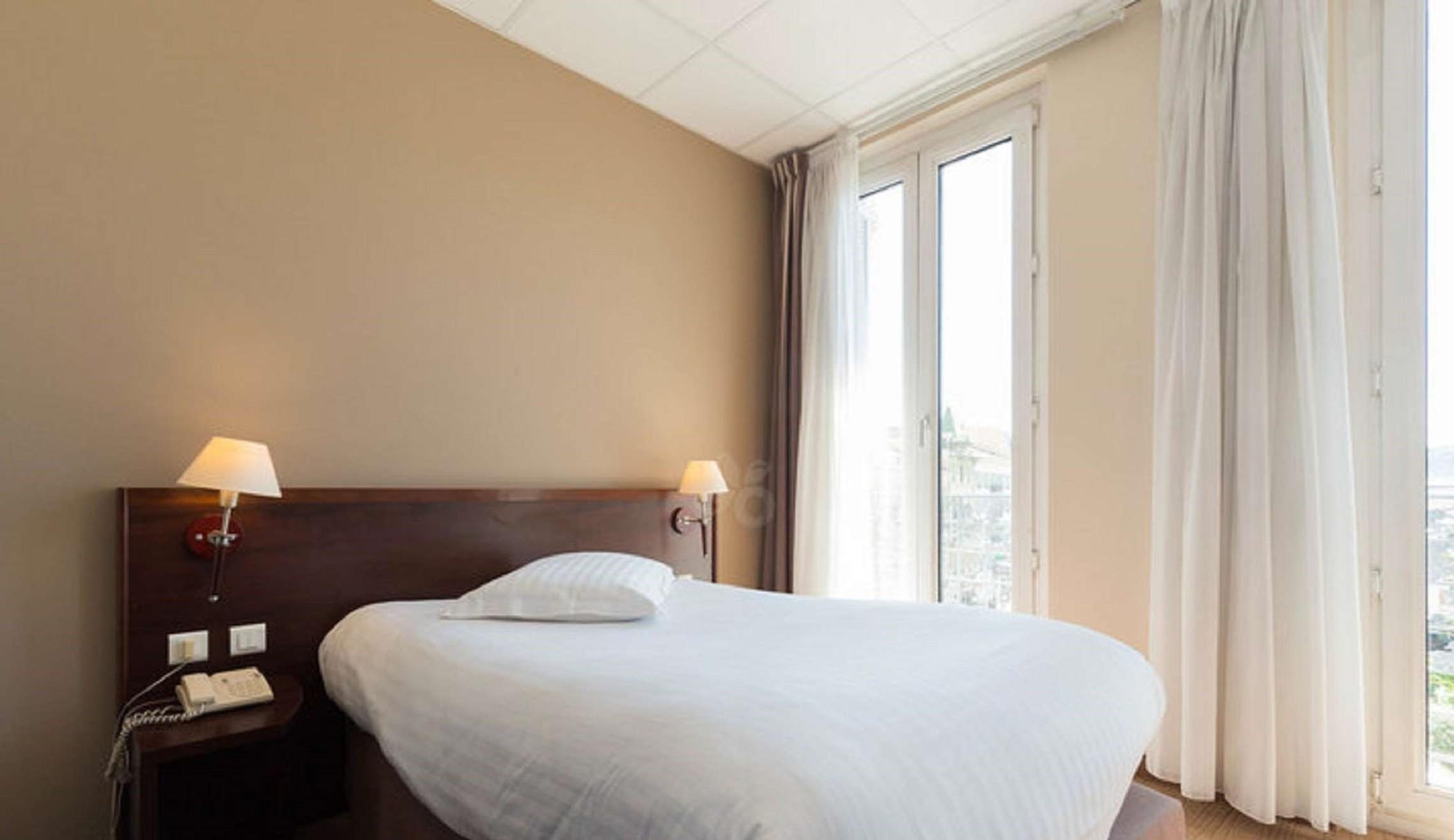 Hotel Le Noailles Nice Gare Exterior photo