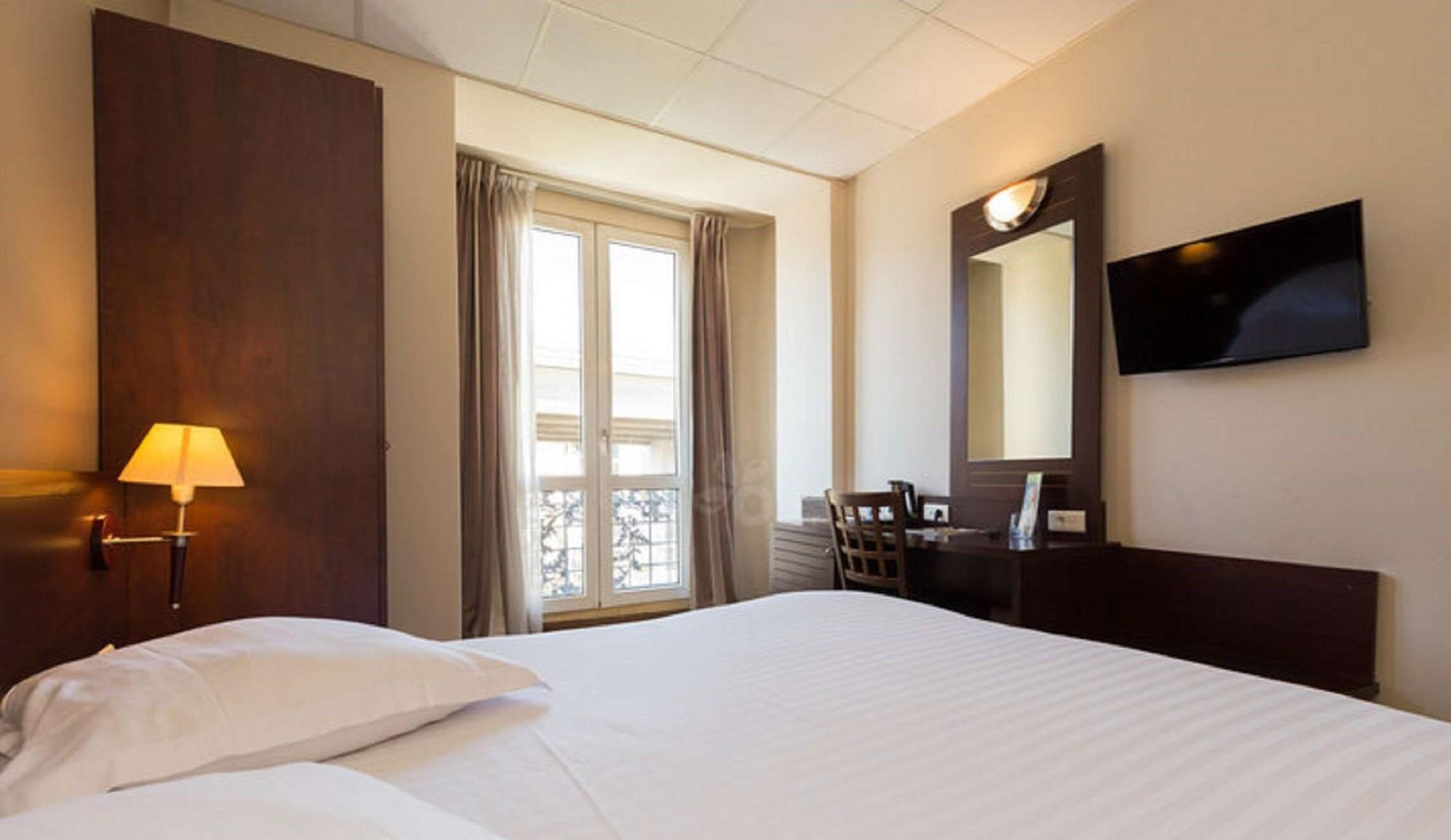 Hotel Le Noailles Nice Gare Exterior photo