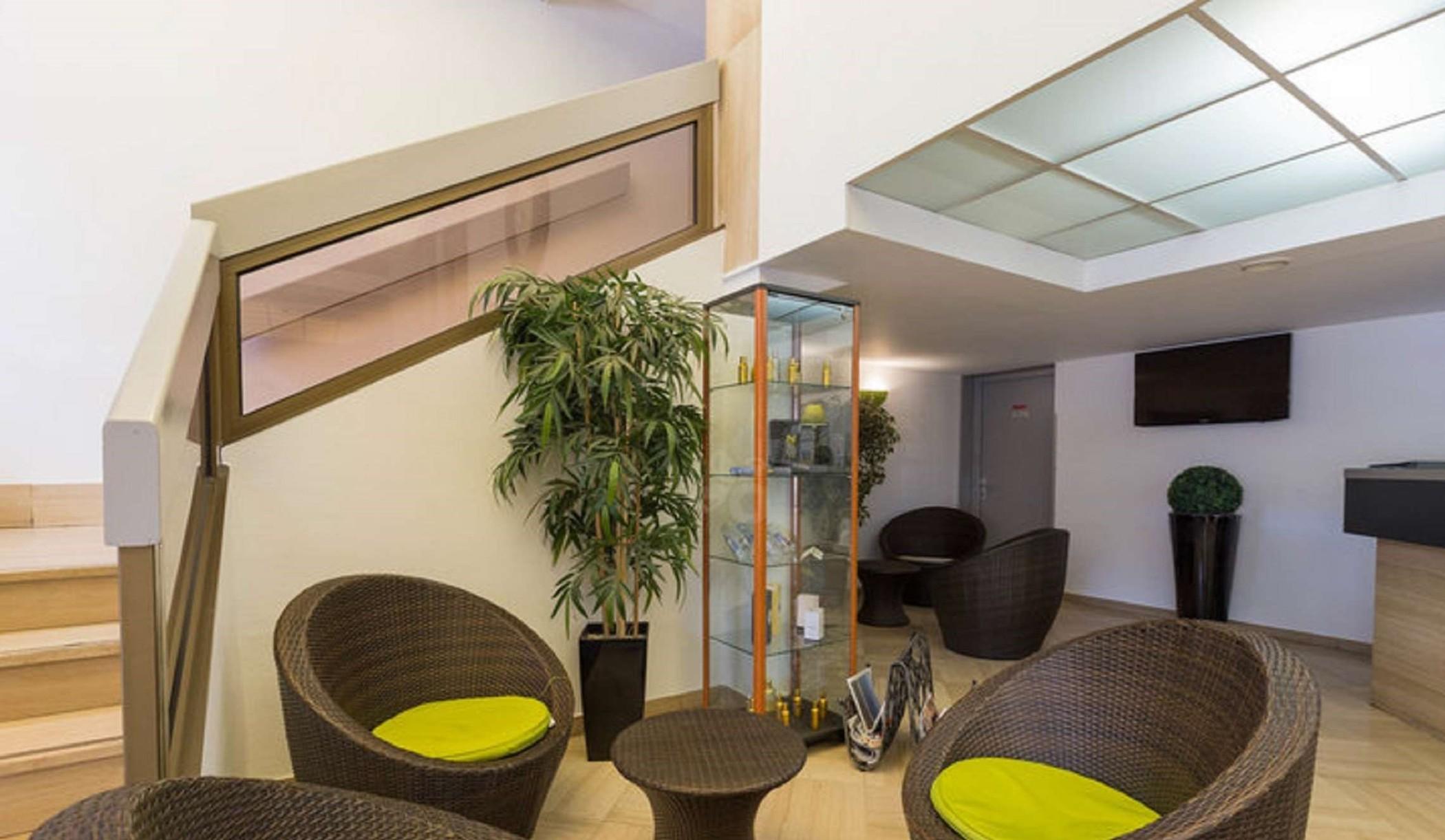 Hotel Le Noailles Nice Gare Exterior photo