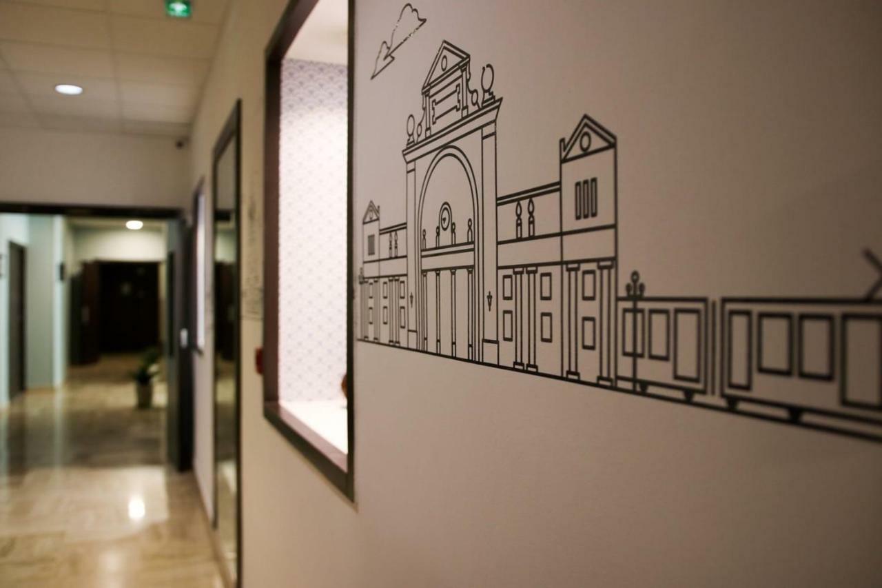 Hotel Le Noailles Nice Gare Exterior photo